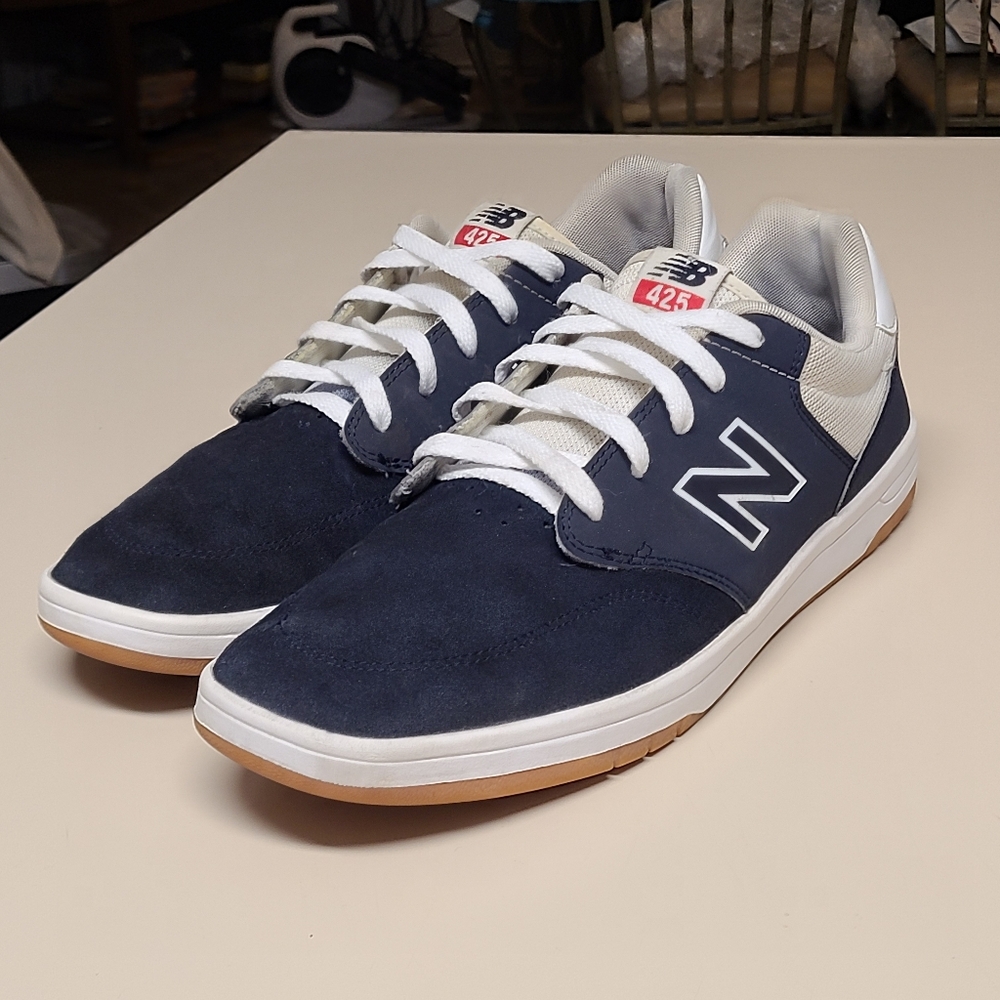 New Balance Numeric 425 casual low top skateboard sneakers size 13